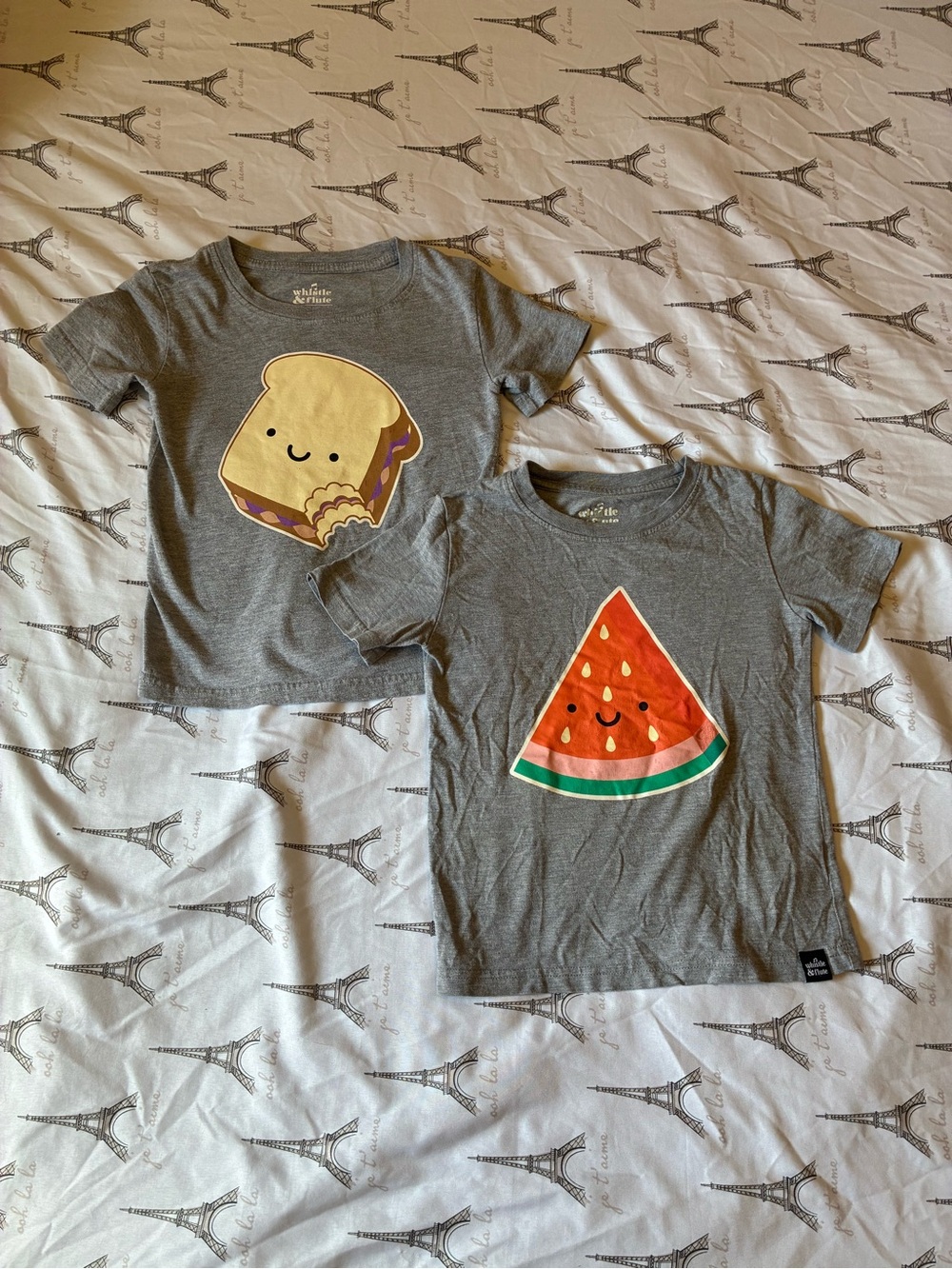 Size 5-6 years Whistle & Flute t-shirt lot